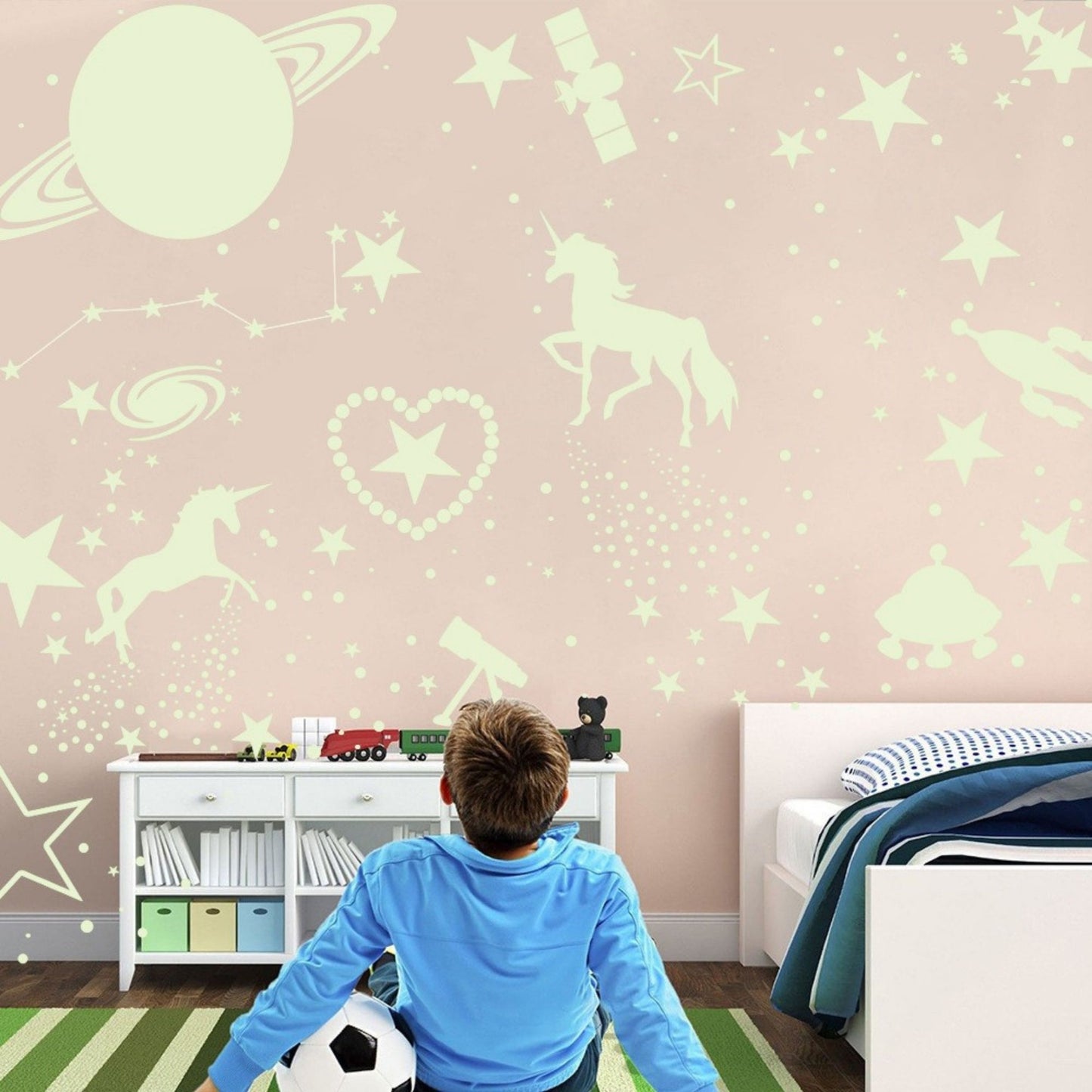 Glow in The Dark Unicorns and Stars for Ceiling Stickers