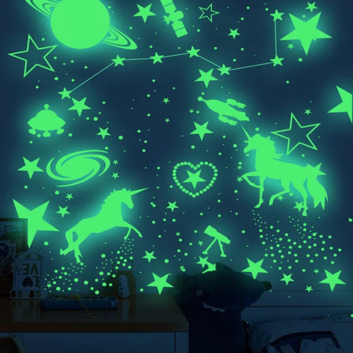 Glow in The Dark Unicorns and Stars for Ceiling Stickers